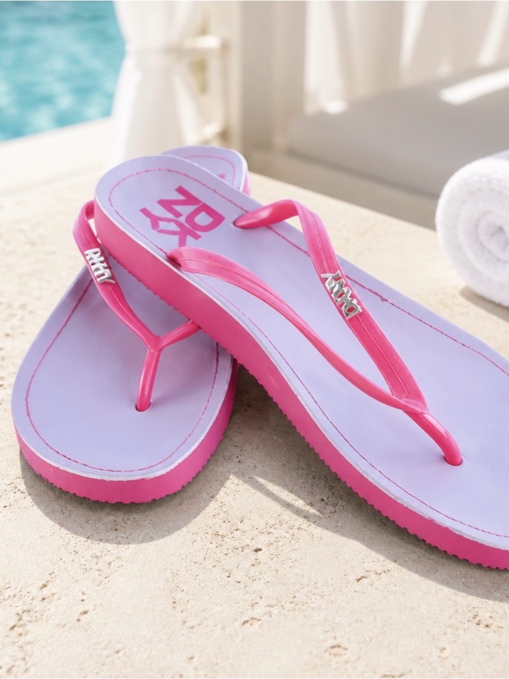 DKNY Summer Red classic Chic Beach Sandals